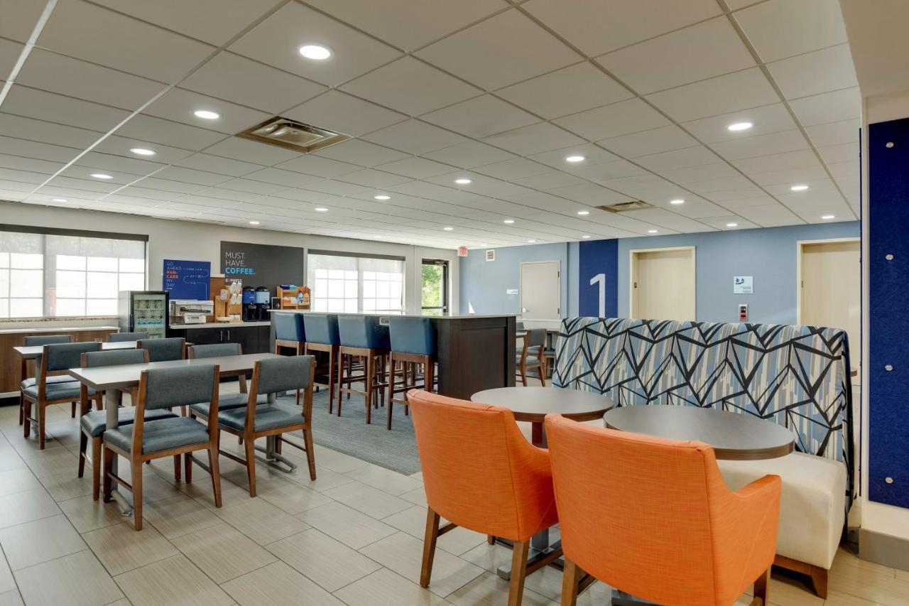 Holiday Inn Express I-95 Capitol Beltway - Largo By Ihg Zewnętrze zdjęcie