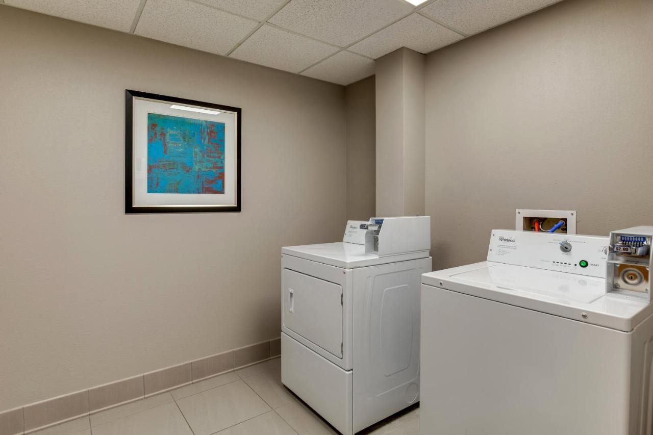 Holiday Inn Express I-95 Capitol Beltway - Largo By Ihg Zewnętrze zdjęcie